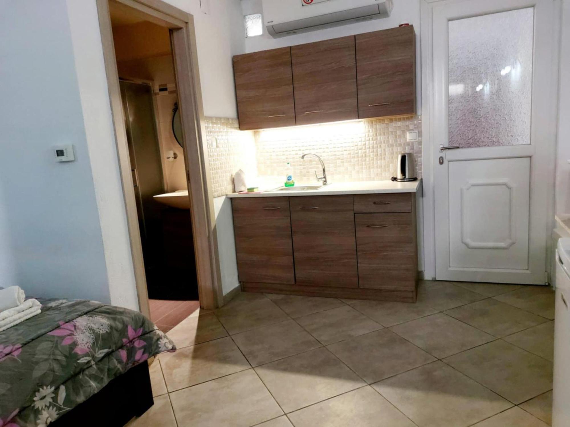 Maria'S Cozy Basement Studio ! Volos Exterior foto